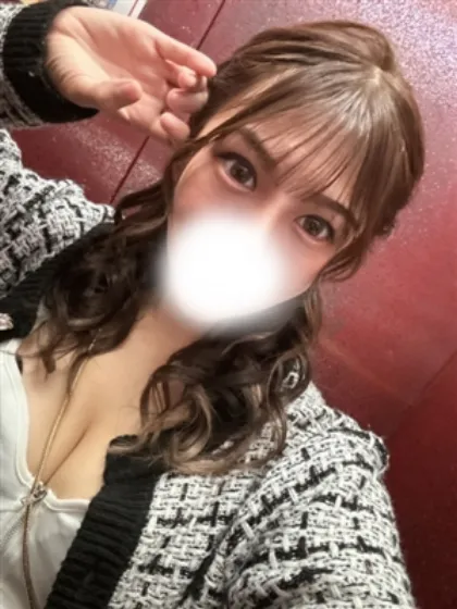 新人せらるティアラ