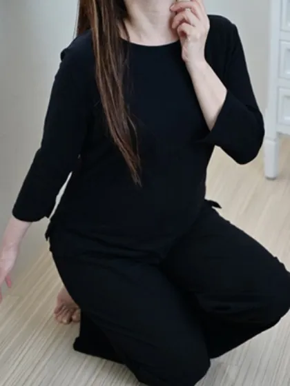 秋山都華沙(あきやま　つかさ)出張回春エステ　ヴェントゥーラ（Ventura）