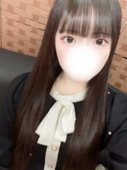 新人なのティアラ