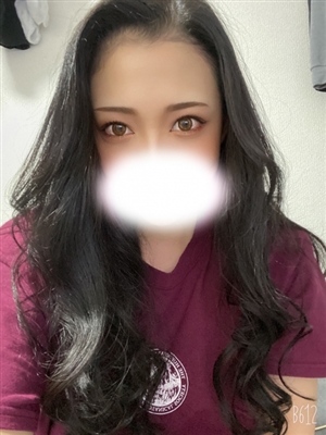 新人ゆうりティアラ