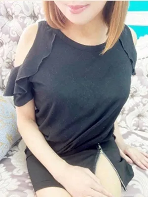 足コキ淫乱痴女・鮎川紗季Eternity～若妻の悪戯～