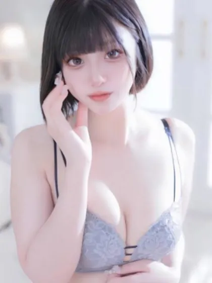 【ＡＶ女優】みこロイヤルクラブ