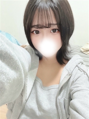 新人ひいなティアラ