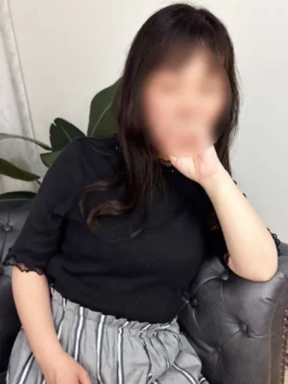 ナツミ【マダムコース】秘密の出張部屋